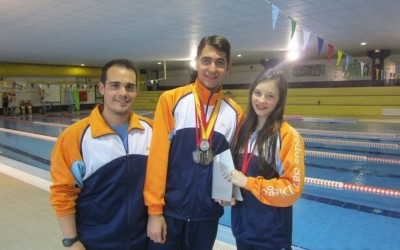 Entrevistamos a Iñigo Paino y Alba Villarubia, dos tiburones de élite del Club Natación Gredos San Diego
